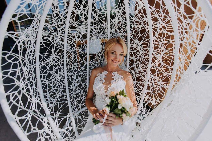 Wedding photographer Viktoriya Avdeeva (vika85). Photo of 5 February 2019