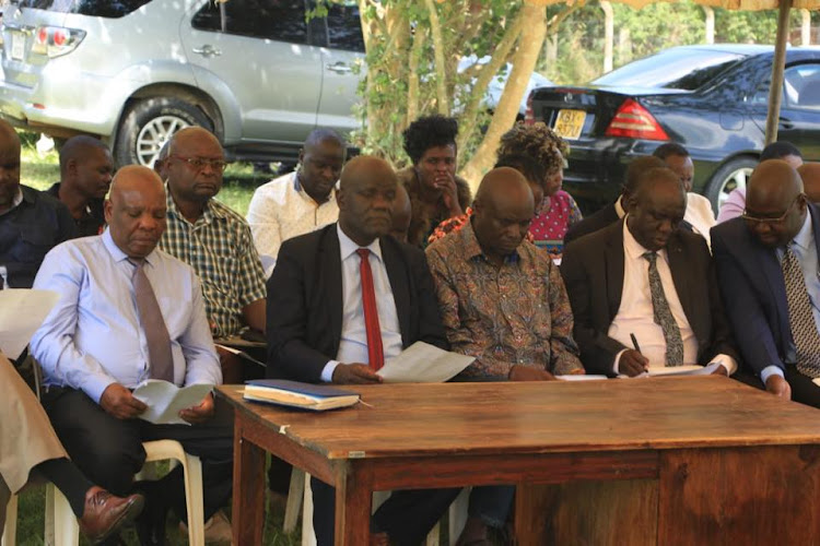 Bungoma DG Charles Ngome, Health CEC Antony Walela and his chief officer Patrick Wandili on Thursday at the Bungoma Referral Hospital