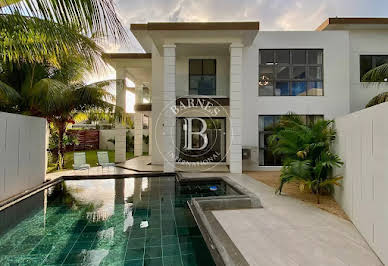 Villa with pool 7