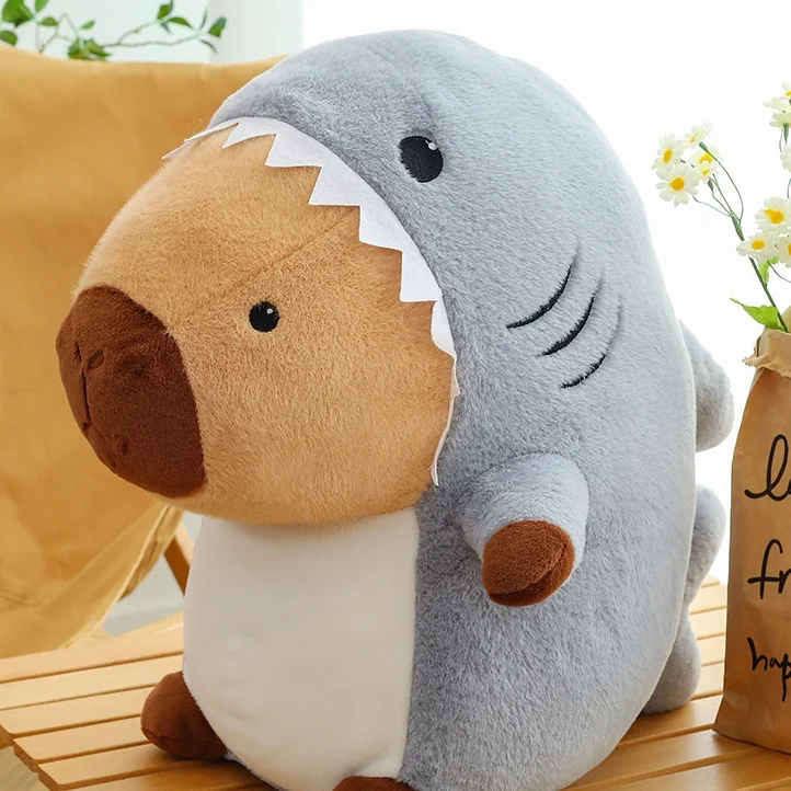 Transformação Tubarão Capivara Pelúcia Travesseiro. Macio, fofo e perfeito para abraçar ou decorar. Ótimo presente para crianças e adultos.