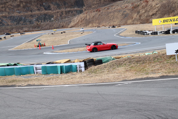 Z4 ロードスターの車好きな人と繋がりたい・サーキット走行会・サーキットデビューに関するカスタム事例の投稿画像3枚目