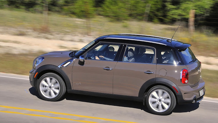 ハイゼットカーゴの原点回帰・カスタムへの道・カングー・MINI CROSSOVER・ランボルギーニに関するカスタム事例の投稿画像5枚目