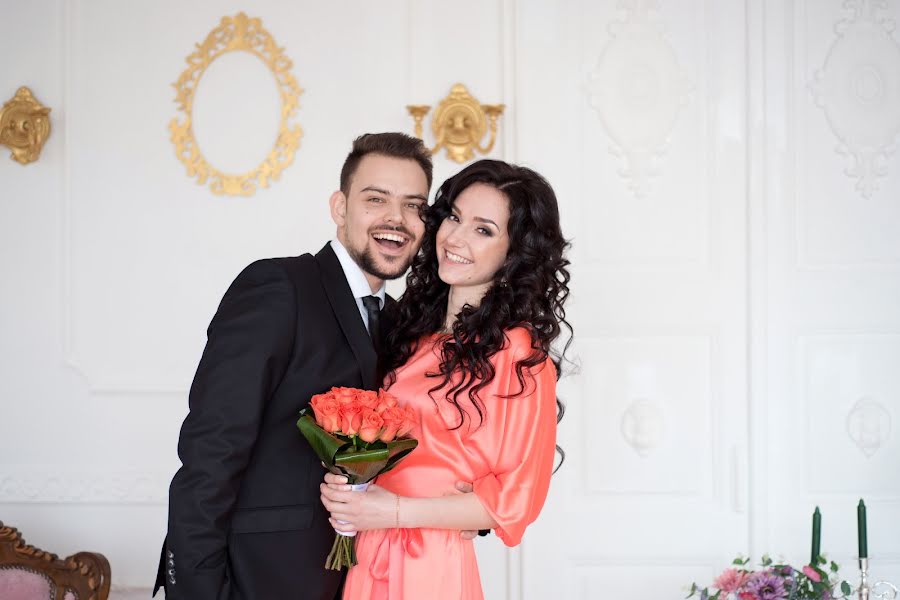 Fotógrafo de casamento Galina Kisіl (galakiss). Foto de 4 de abril 2016