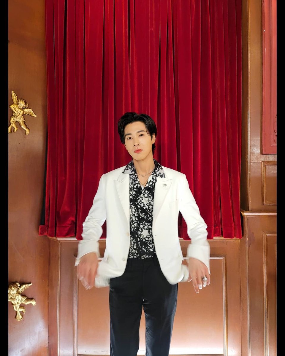 XX on X: Yunho wearing Prada Bolo Tie to ILA (2020)