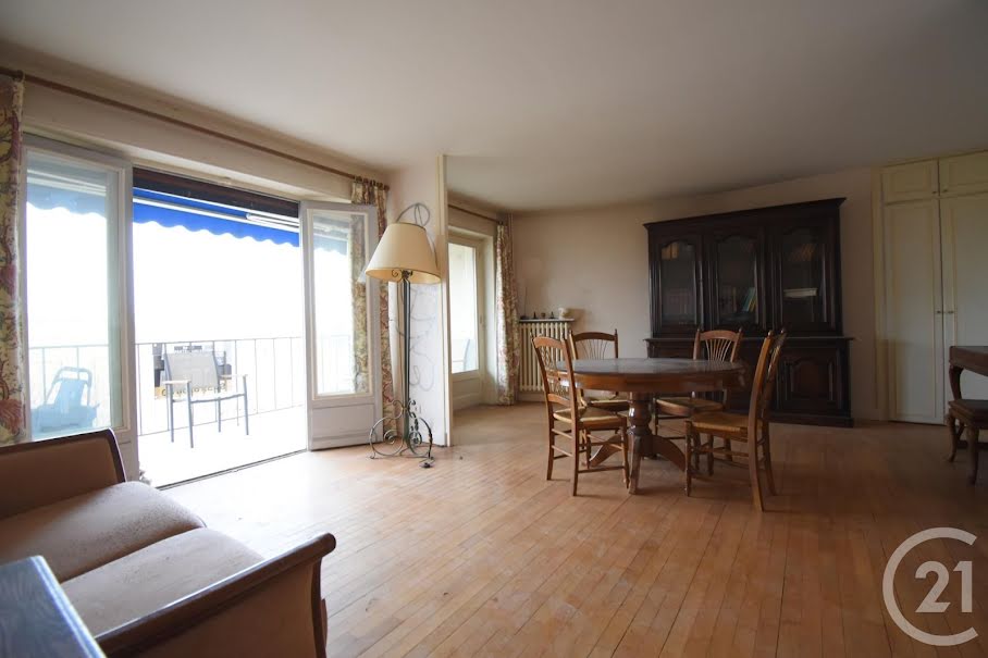 Vente appartement 3 pièces 73.69 m² à Vichy (03200), 265 000 €