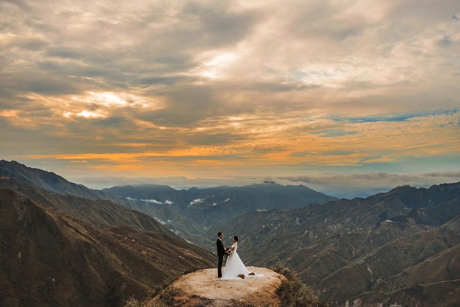 Fotógrafo de casamento Huy Lee (huylee). Foto de 17 de outubro 2018