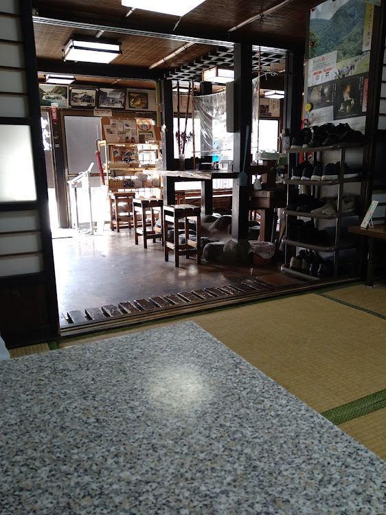 ヴェルファイアのmidnight-family・プチお散歩・七ヶ宿・そば屋に関するカスタム事例の投稿画像1枚目