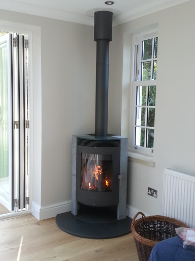 Corner fitting 6Kw woodburning stove