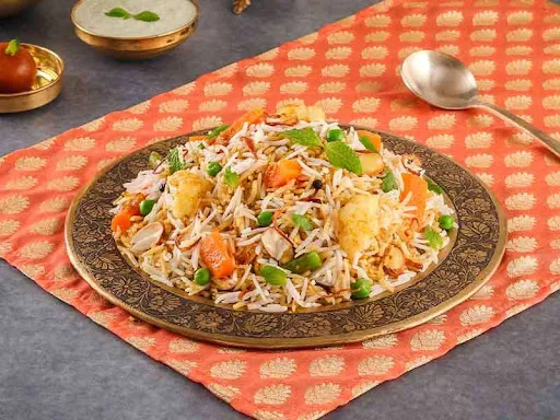 Spicy Subz-E-Biryani (Hyderabadi Veg Biryani - Serves 1)