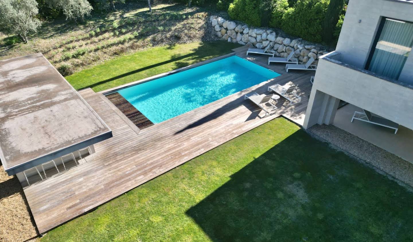 Maison contemporaine avec piscine et jardin Saint-Rémy-de-Provence