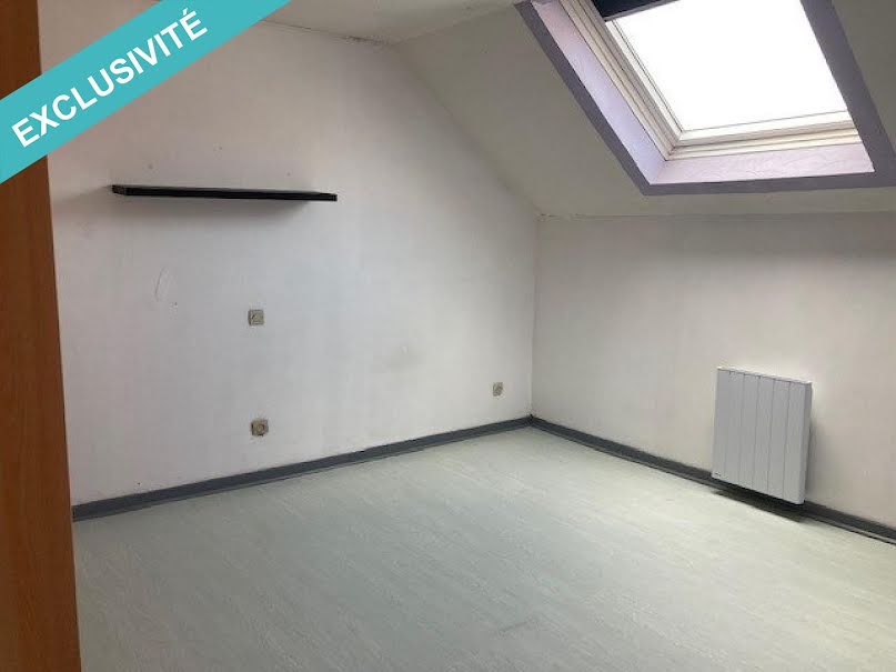 Vente appartement 4 pièces 83 m² à L'Isle-sur-le-Doubs (25250), 65 000 €