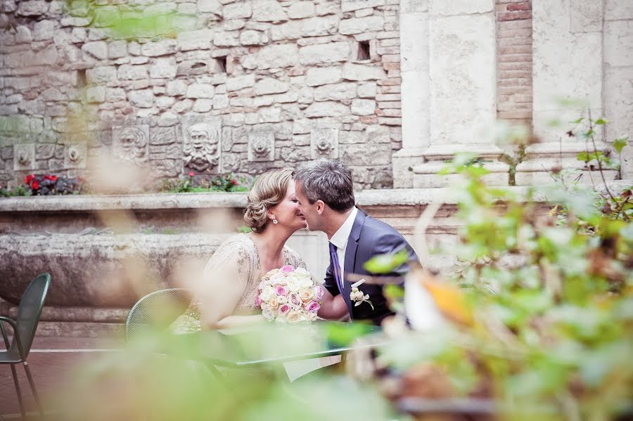 Fotografo di matrimoni Tiziana Nanni (tizianananni). Foto del 27 febbraio 2017