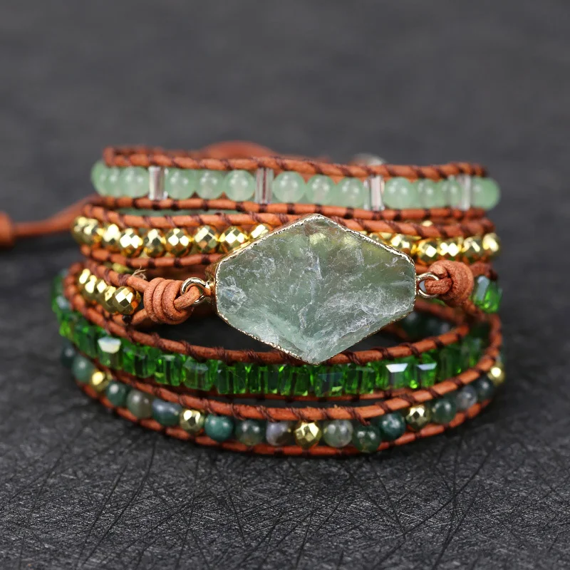 Superbe bracelet rétro en pierre verte naturelle tressée, un accessoire élégant et intemporel pour rehausser votre style unique et naturel.