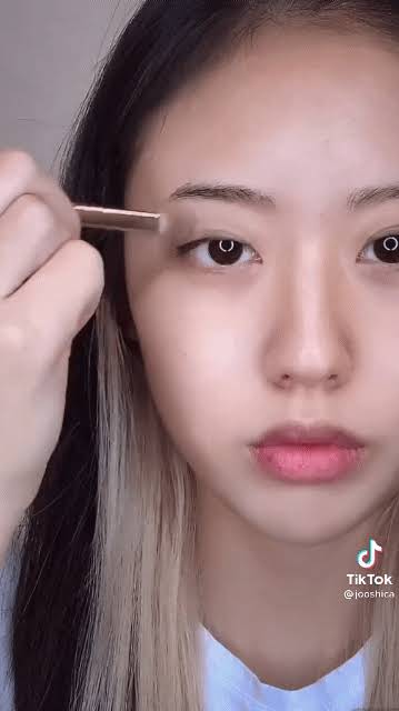 HoYeon Jung's Freckles In 'Squid Game' Are Iconic—Here's How To