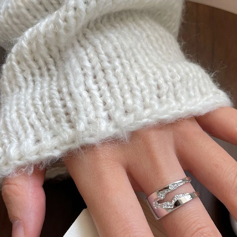 Bague Irregular Crack Diamond In The Debris pour un style unique. Anneau de diamant avec un design original et remarquable, parfait pour toutes occasions.