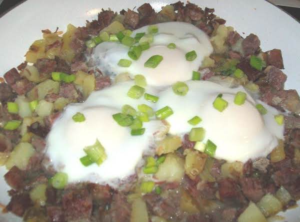 Corned beef hash & eggs_image