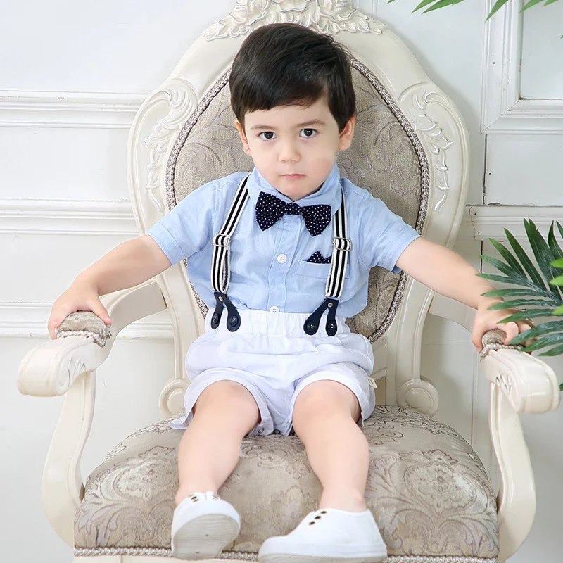 Bebi dečak džentlmen kombinezon kratki rukav šorts. Mekan i udoban letnji outfit, idealan za posebne prilike ili svakodnevno nošenje.