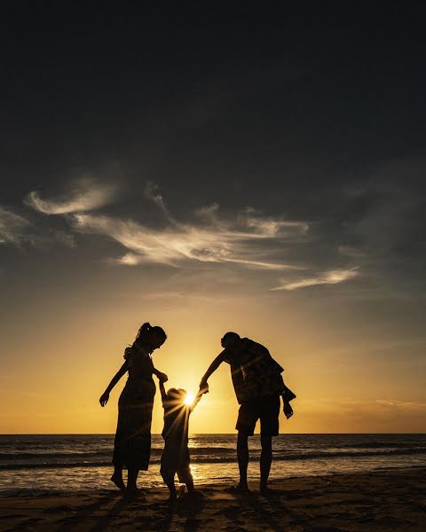 Fotografo di matrimoni Ratchakorn Homhoun (roonphuket). Foto del 17 giugno 2023