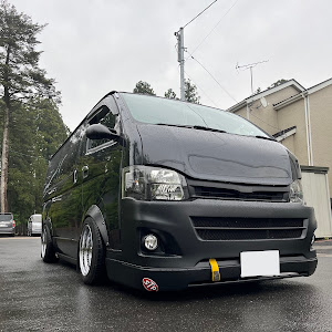 ハイエースバン TRH200V