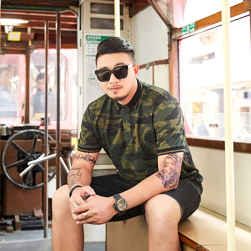 Title 1, Short sleeve camouflage polo shirt
