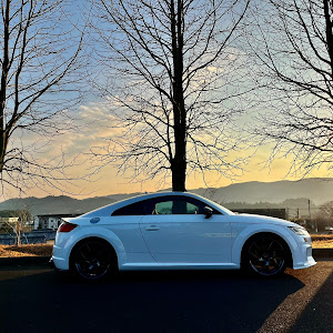 TT クーペ 2.0TFSI