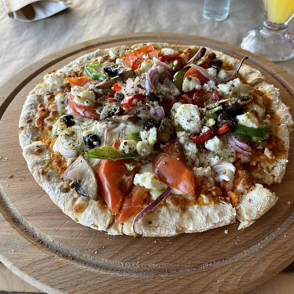 Crete pizza with gluten free base.