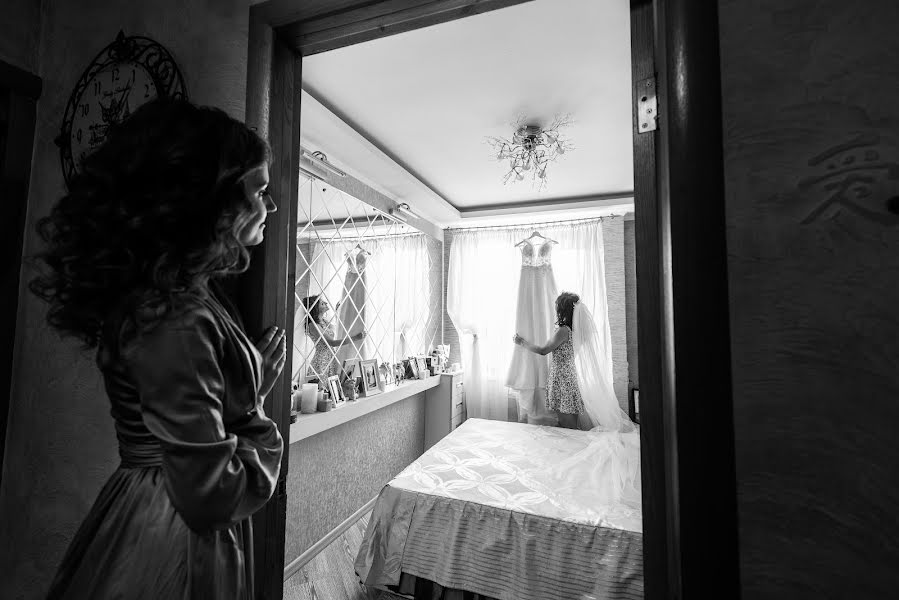 Hochzeitsfotograf Maksim Antonov (maksimantonov). Foto vom 15. August 2018
