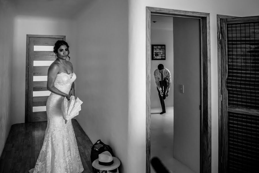 Wedding photographer Oscar Escobedo (oscarescobedo). Photo of 18 April 2018