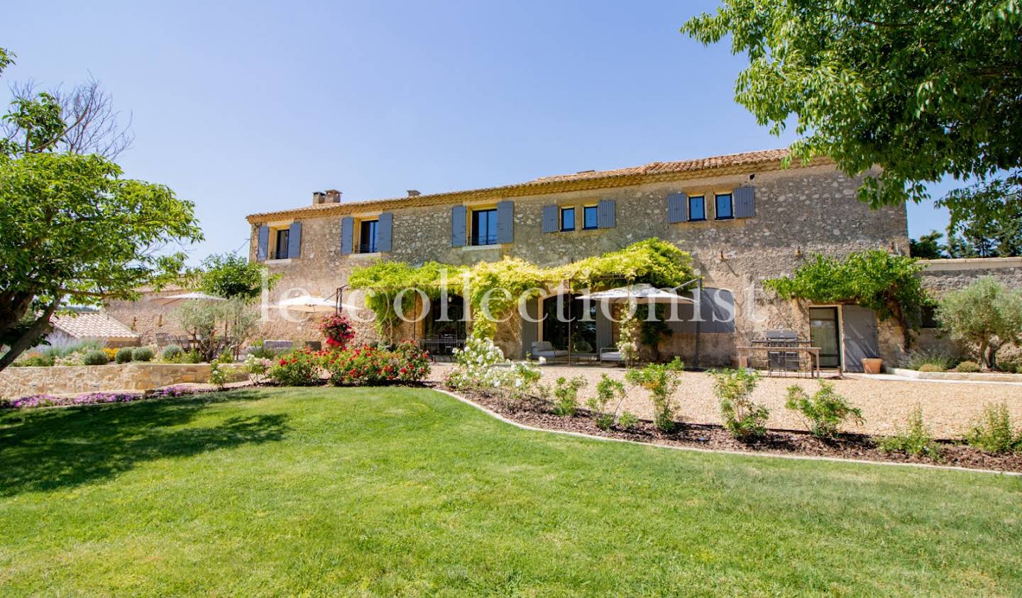 House with pool Saint-Martin-de-Crau