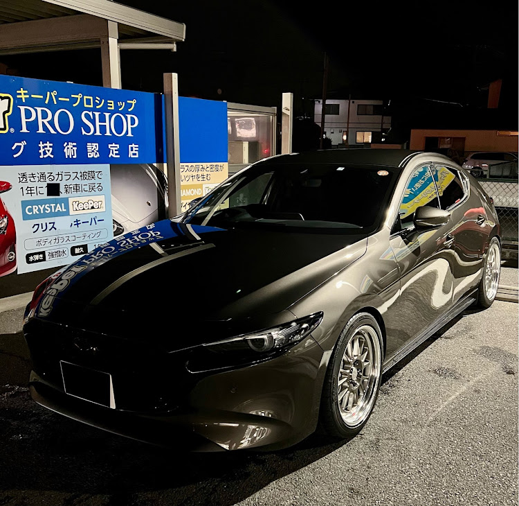 MAZDA3のチタニウムフラッシュマイカ・seekerfx・iPhone13Proに関するカスタム事例の投稿画像1枚目