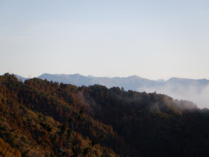 左からボンジ山・京丸山・黒法師岳・高塚山・前黒法師岳・竜馬ヶ岳など