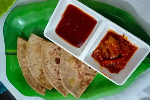 2 Aloo Paratha With Achar And Sauce