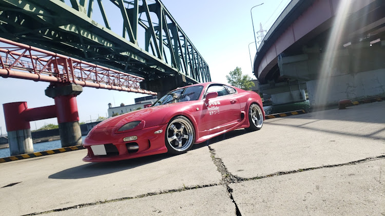 スープラのピンクスープラは皆様を笑顔に🍀・スープラと一緒に🚗車好き増やそう🚗・車好きと繋がりたい・ピンクぽっちゃり・lynch.に関するカスタム事例の投稿画像1枚目