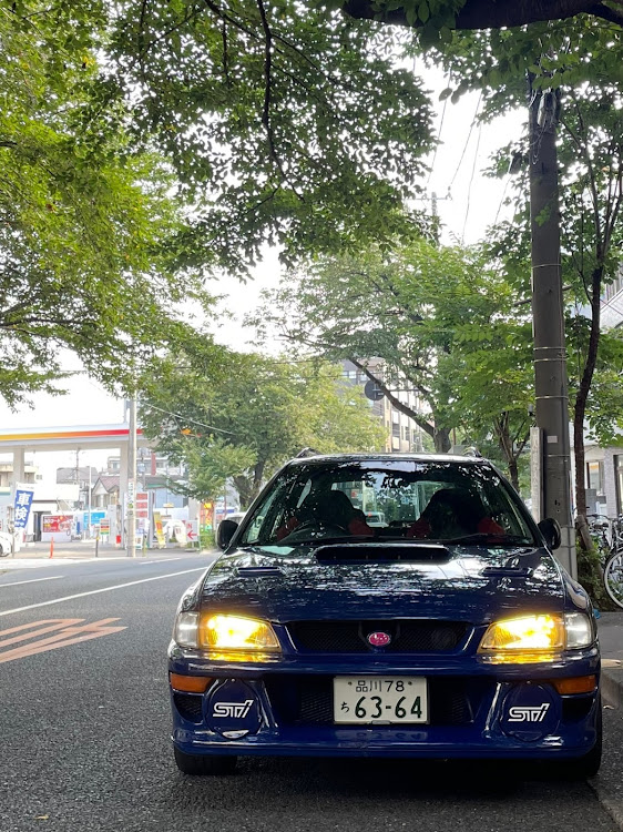 インプレッサ スポーツワゴンのIMPREZA WRX STI・GF8・イエローバルブ・ライトオン運動に関するカスタム事例の投稿画像1枚目