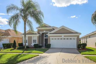 Kissimmee vacation home to rent, near  Disney, gated resort, south-facing private pool, games room