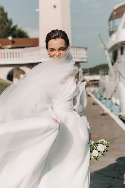 Fotografo di matrimoni Elena Pyzhikova (ellenphoto). Foto del 15 settembre 2022