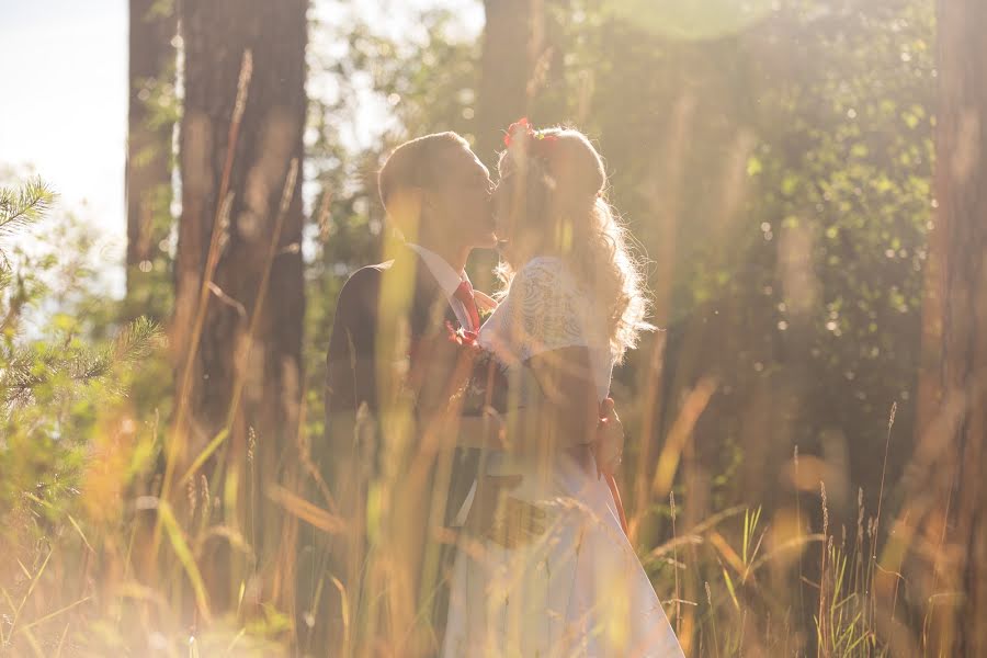 Fotografo di matrimoni Yuliya Satosova (julietta). Foto del 16 luglio 2016