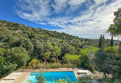 Villa with pool and terrace 3