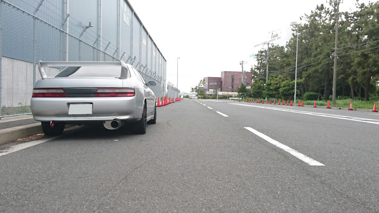 チェイサーのJZX90・エンジンオイル交換・レッドライン・10W-50に関するカスタム事例の投稿画像2枚目