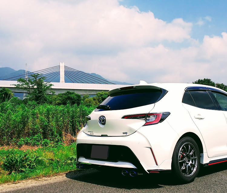 カローラスポーツの新名神・菰野ICに関するカスタム事例の投稿画像1枚目