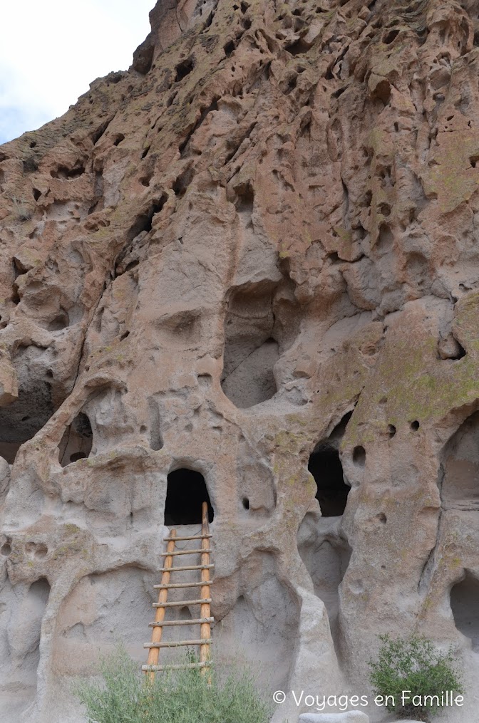 Cliff dwelling, bandelier