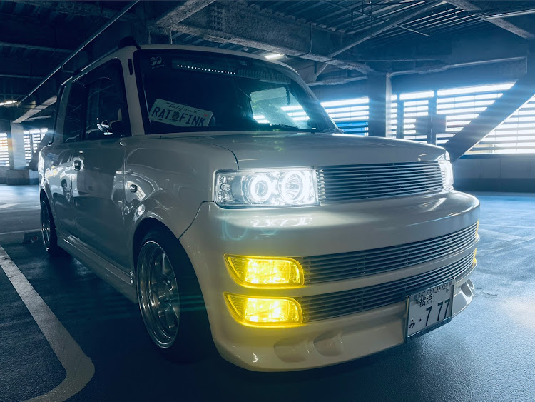 bBのbBオープンデッキ・ラットフィンク・希望ナンバー当選・陸運局公認車両・海外出張に関するカスタム事例の投稿画像1枚目
