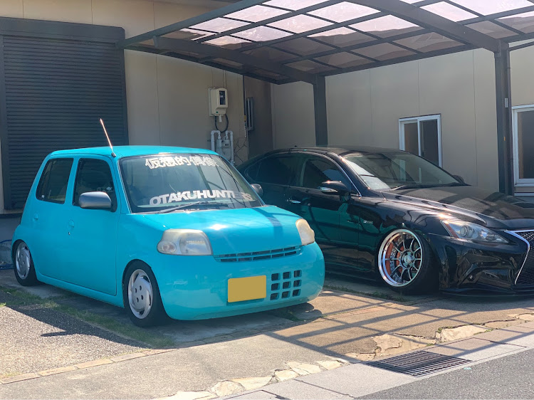 エッセの車高調整・車高上げ・足車紹介・通勤車に関するカスタム事例の投稿画像1枚目