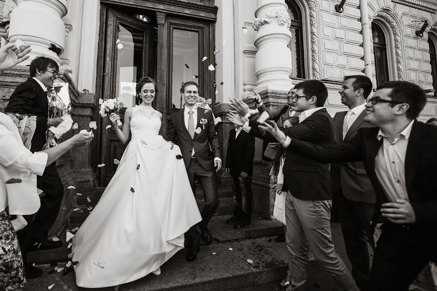 Wedding photographer Vladimir Petrov (vladimirpetrov). Photo of 15 March 2017