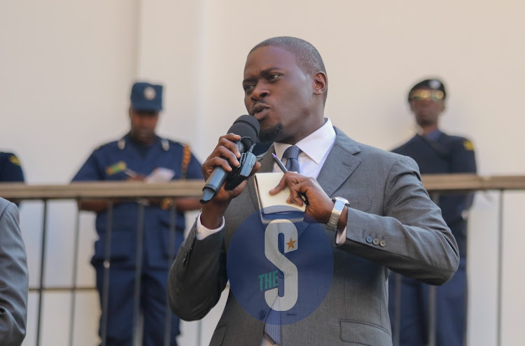 Nairobi Governor Johnson Sakaja addressing county workers at City Hall on August 29.