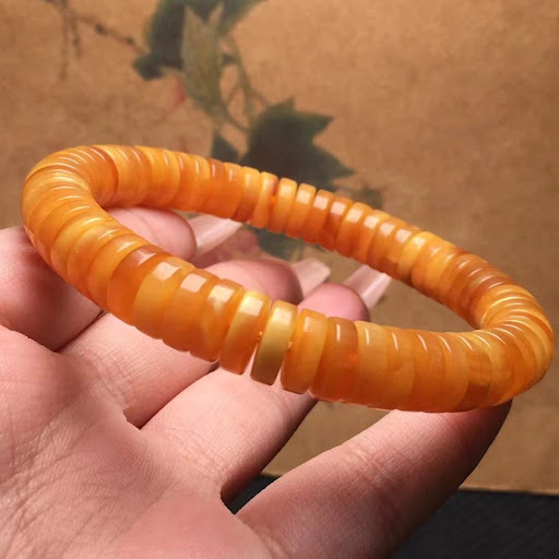 Title 4, Natural Beeswax Old Honey Thin Cut Pills Bracel...