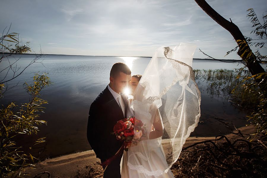 Fotógrafo de casamento Natalya Punko (nafa). Foto de 5 de fevereiro 2017