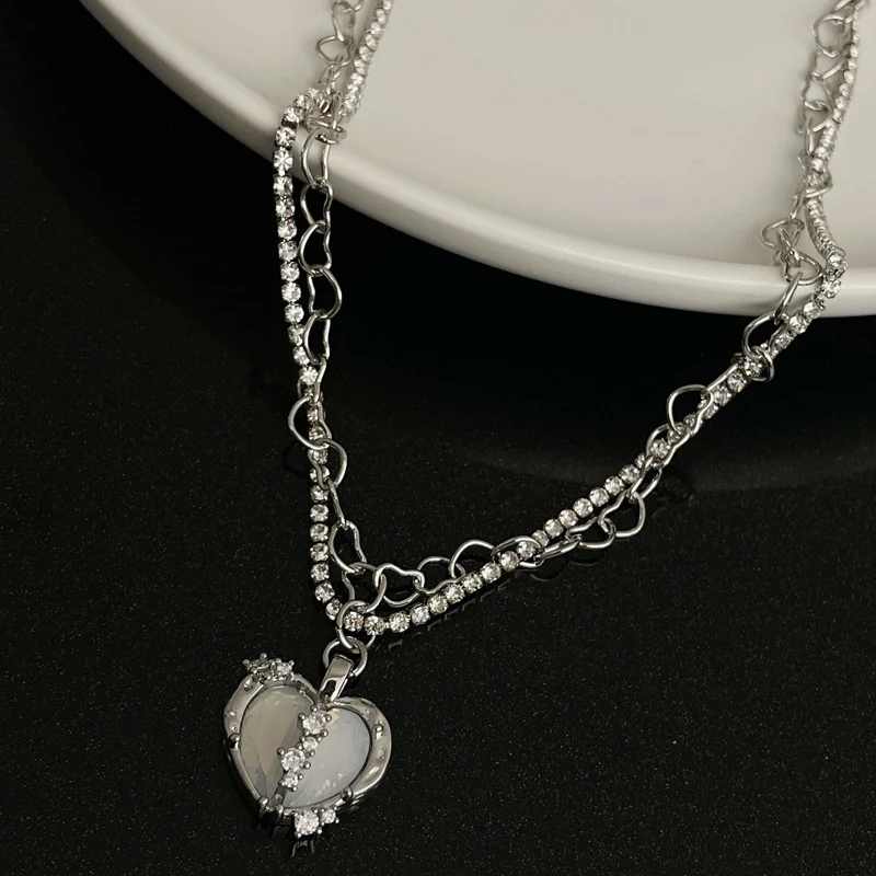 Collier Diamant Cœur Design Spécial Femme Luxe Léger Avancé Élégance Brillant Idéal Cadeau Romantique Sophistiqué