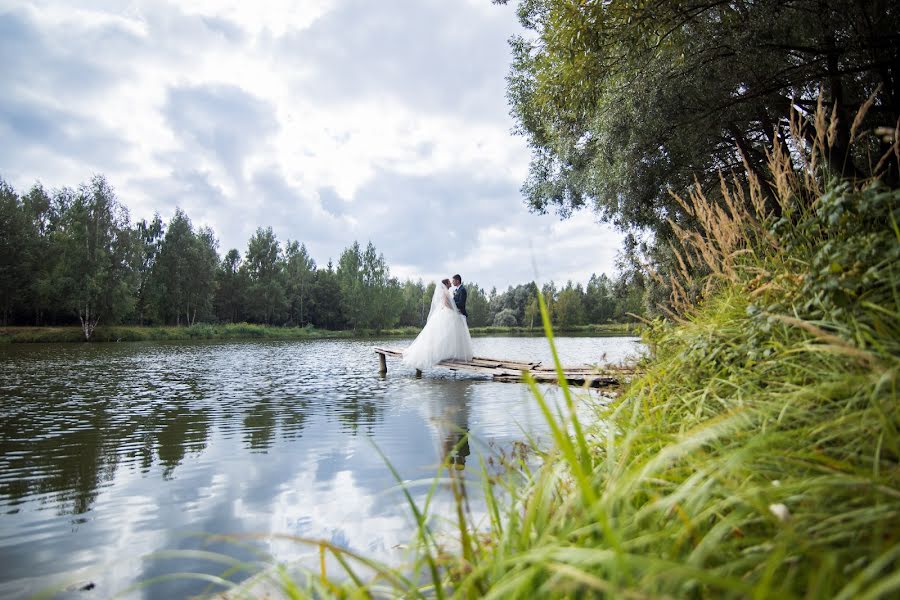 Pulmafotograaf Dasha Antipina (fotodaa). Foto tehtud 7 september 2016