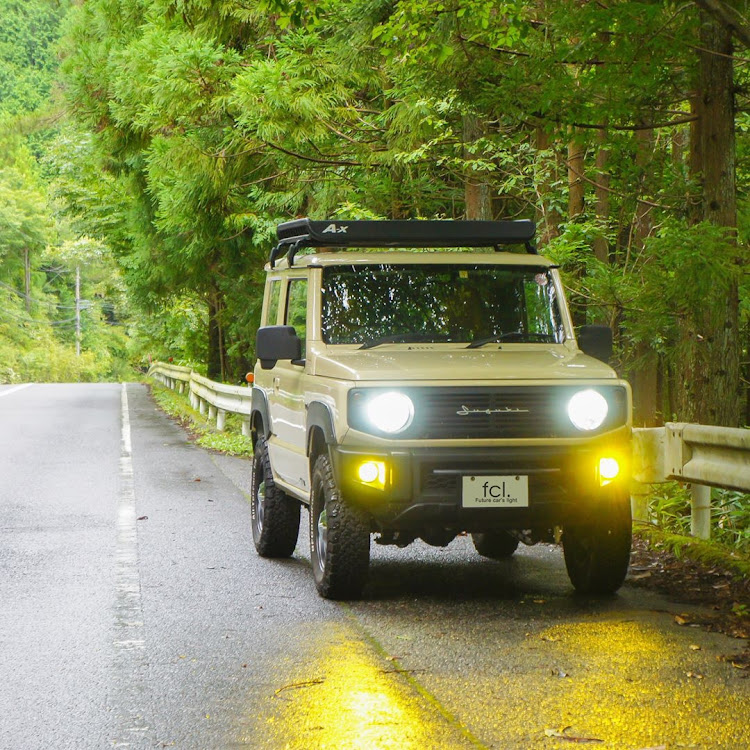ジムニーのfcl.・エフシーエル・車と風景・新型ジムニーに関するカスタム事例の投稿画像1枚目